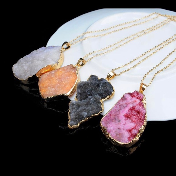 Natural Stone Necklace ♥️ - Picture 3 of 6